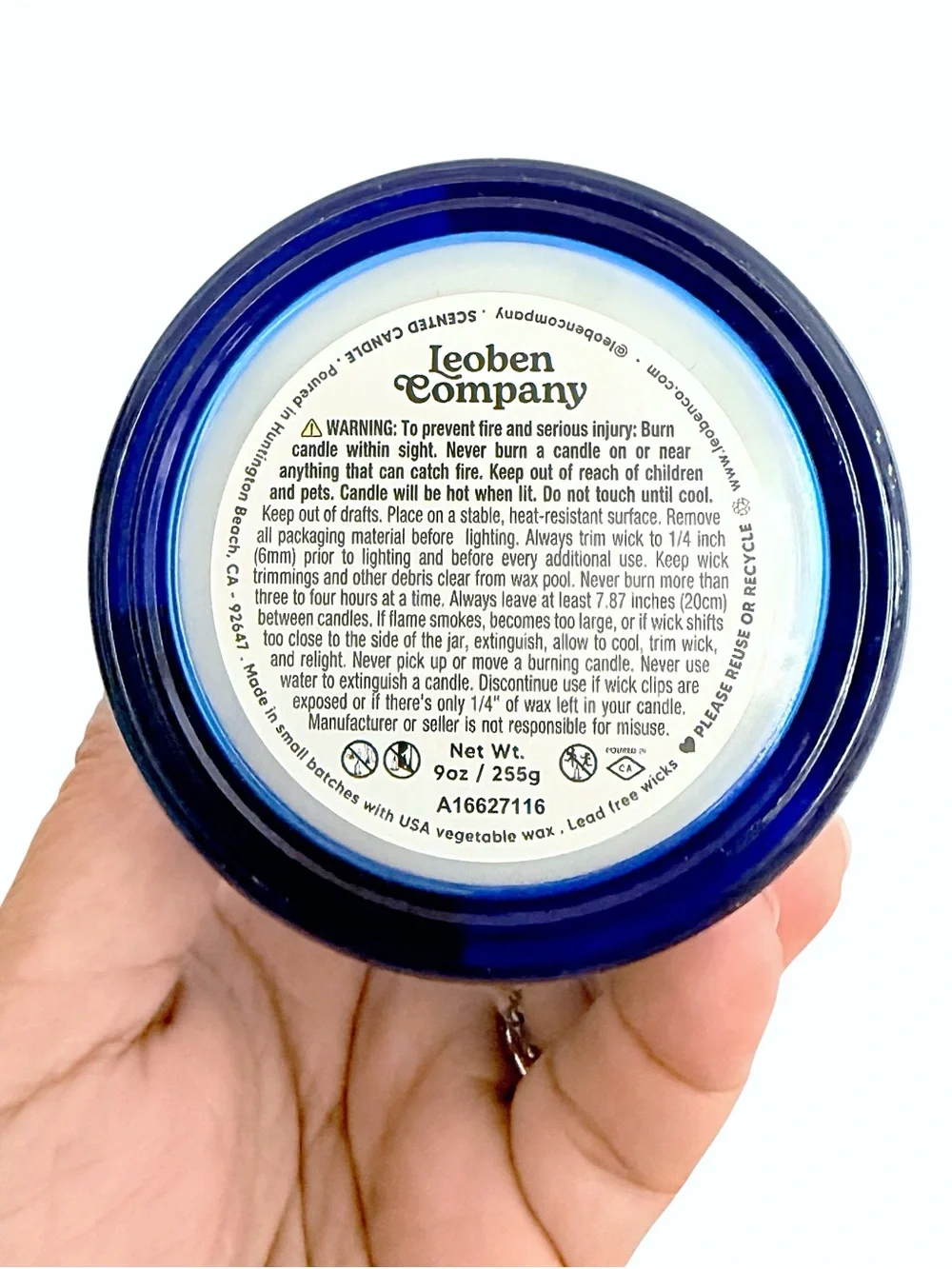 Leoben Company Capri Sunset Scented Candle - Blue and white